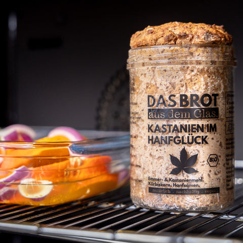 Kastanienbrot mit Kürbissuppe