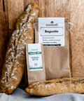 Baguette Backmischung & Gewürzmix Kräuterbutter mit fertig gebackenem Baguette